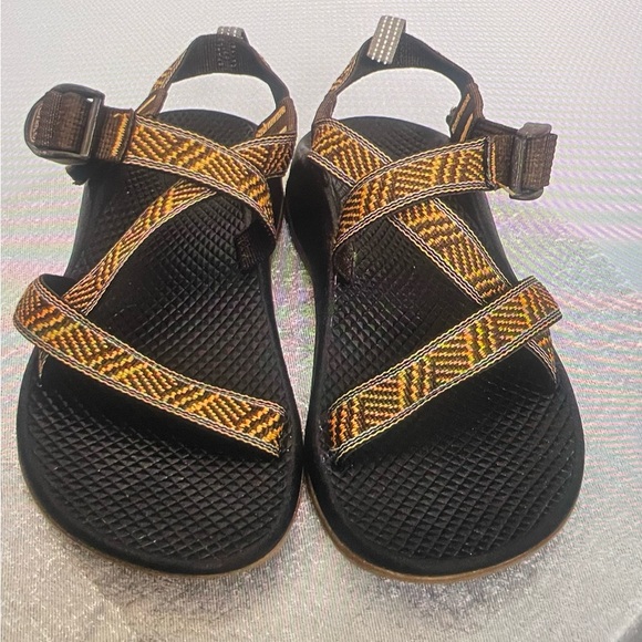 Chaco Z/2 Classic Sandals Brown/Yellow size 5 (P1)✨